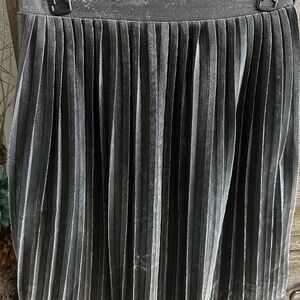 Classic Black Pleated Skirt